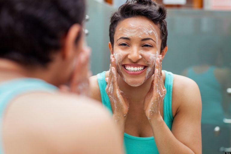 “Why You Should Never Use the Same Towel for Your Body and Face: Dermatologist Advice”