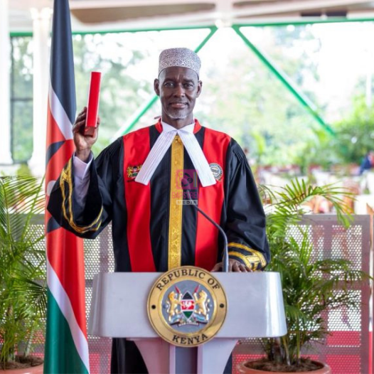 Justice Mohamed Warsame Formally Sworn in as Supreme Court Judge