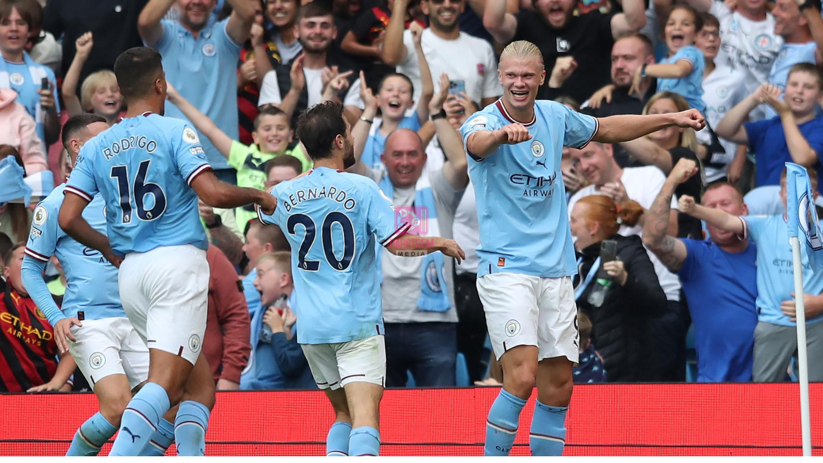 Manchester City Extend Premier League Title Race With 3-0 Win Over Crystal Palace