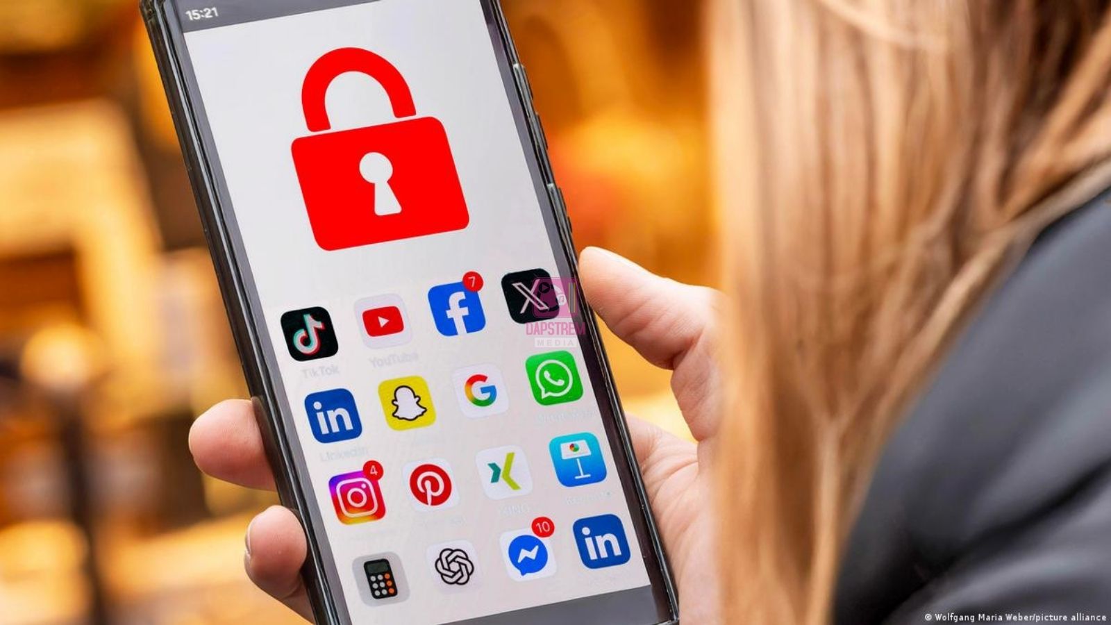 France Social Media Ban: Powerful Changes Under-15 Users Will Face Under Historic New Law