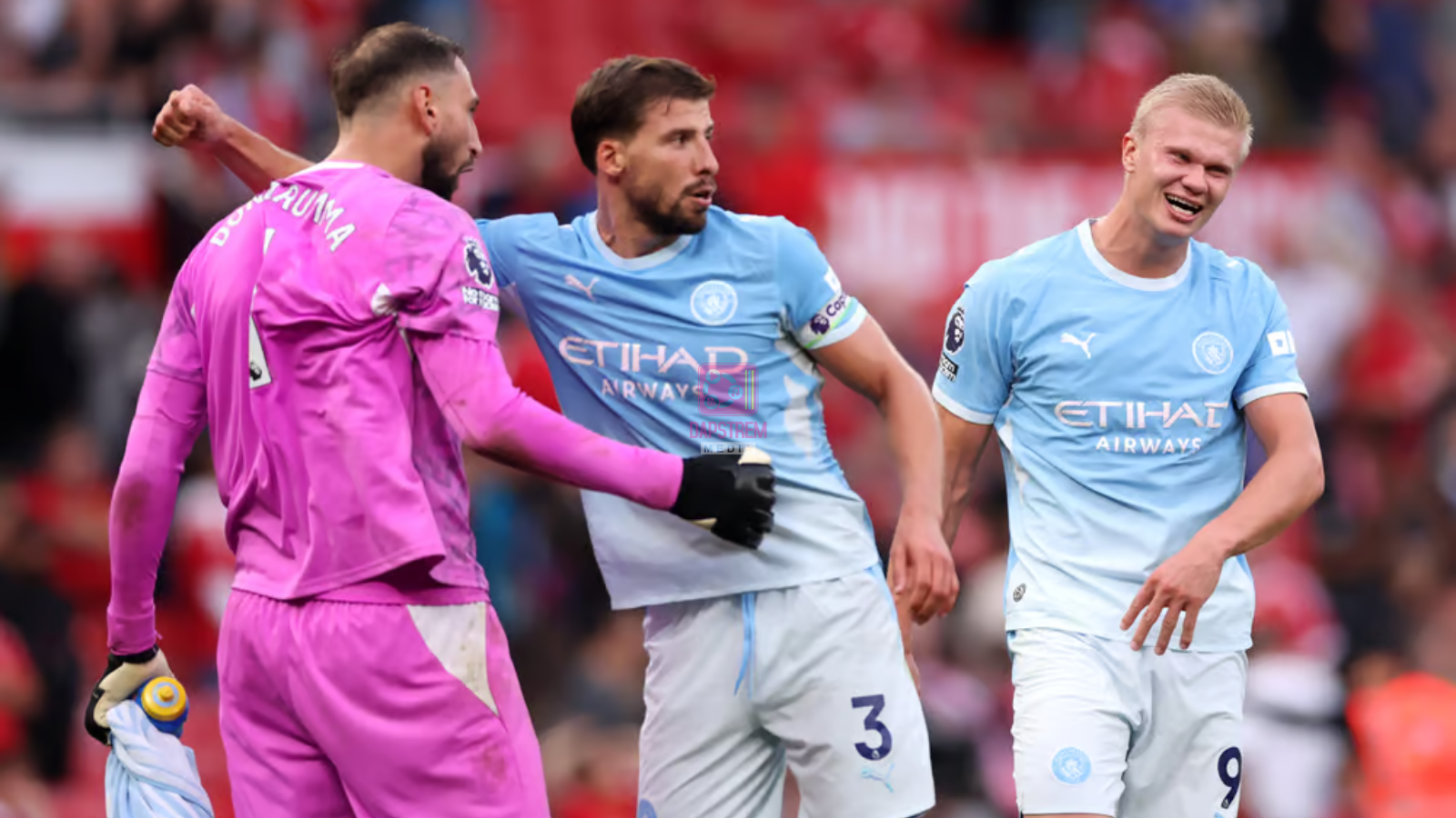 Manchester Derby: Haaland’s Strike Punishes Manchester United in a Controversial Battle